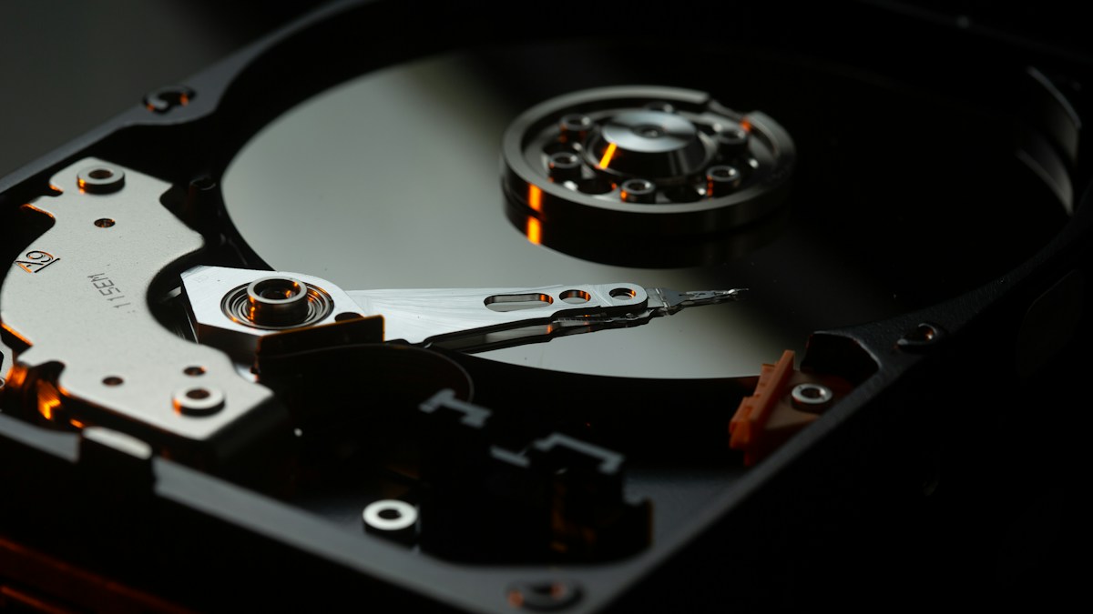 Bare-Metal NVMe Storage vs. AWS EBS io2 Block Storage in 2026: Real-World IOPS, Latency Jitter & 10x FinOps Cost Analysis for High-Throughput Databases