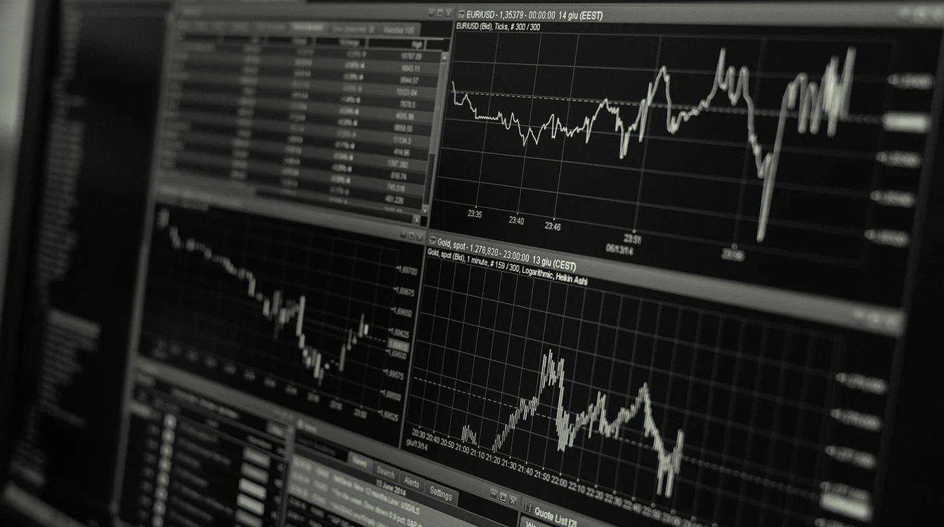 AWS CloudWatch Pricing Trap Log Ingestion FinOps Monitoring Dashboard
