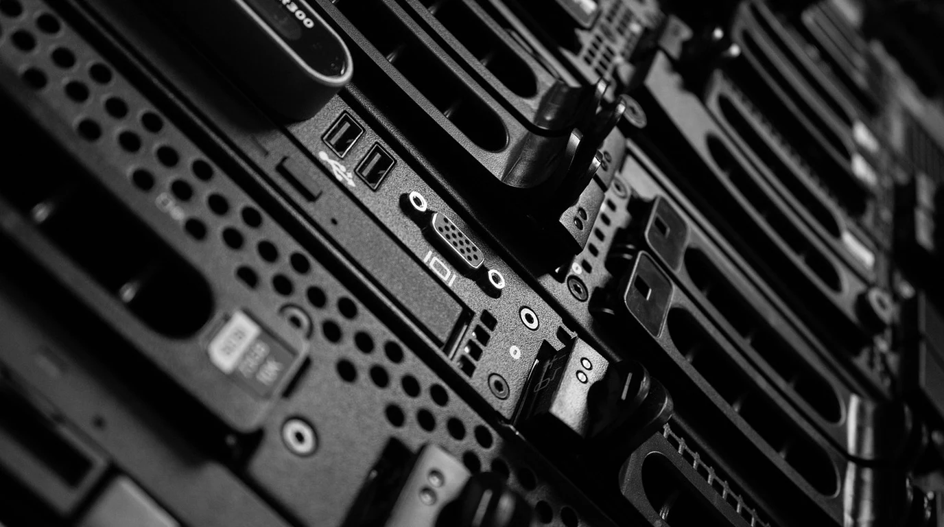 NVMe-oF vs Ceph: Bare-Metal Block Storage Cluster TCO